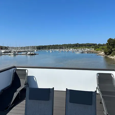 Apartment Molo - Floating House Pula