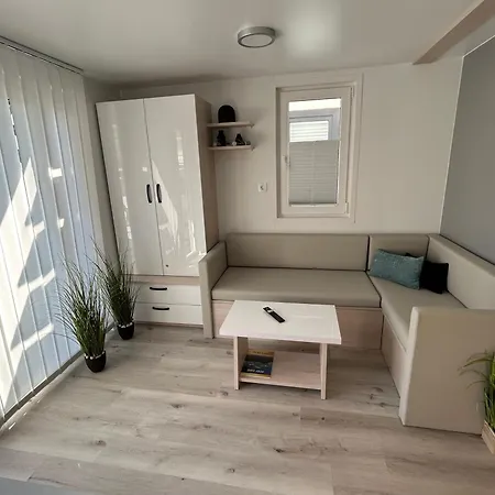 Molo - Floating House Apartment Pula